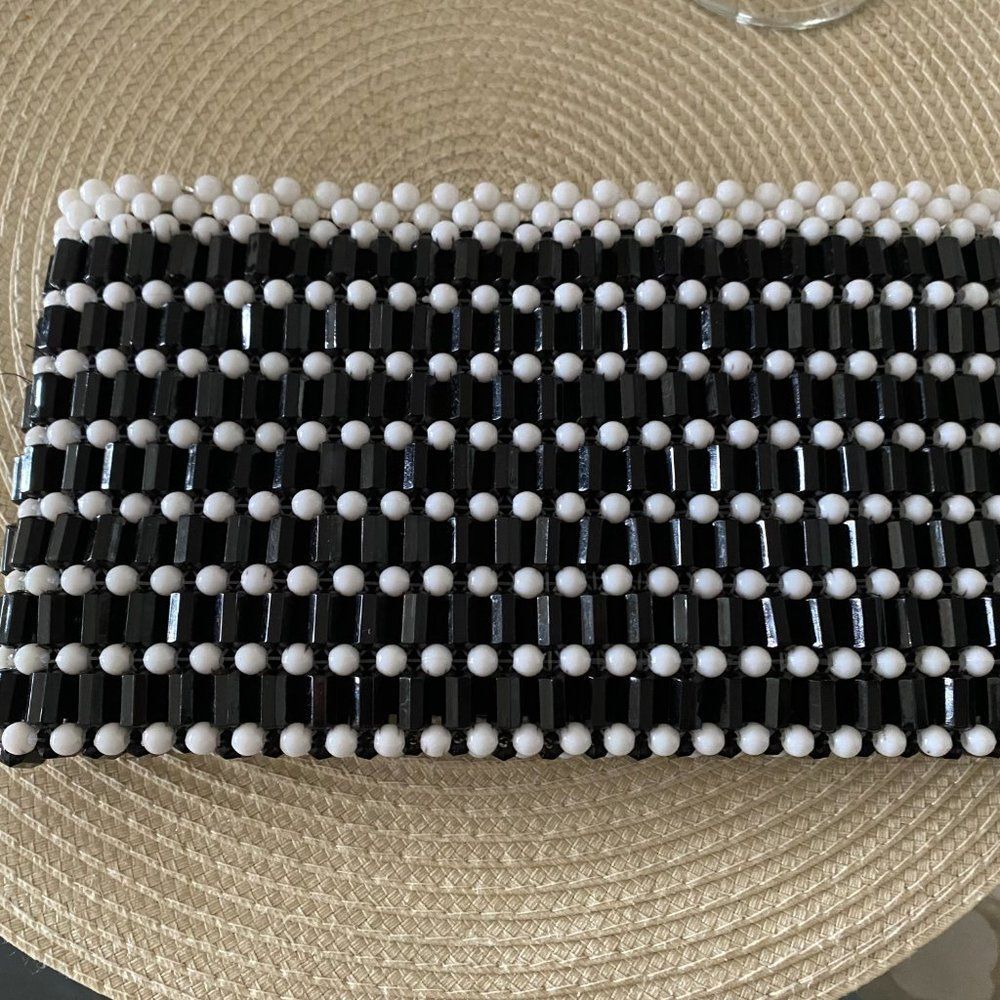 Vintage BAGTONE Black & White Beaded Clutch Bag 🖤 Mod 60s/70s Y2K Vibes - Picture 14 of 15